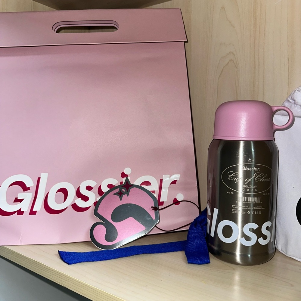 GLOSSIER 2025 TUMBLER